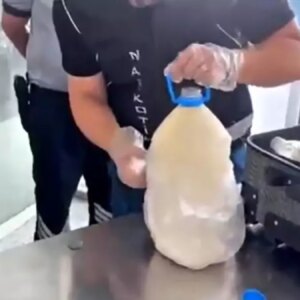 yuksekovada 128 kg metamfetamin ele gecirildi sRjlZcgy