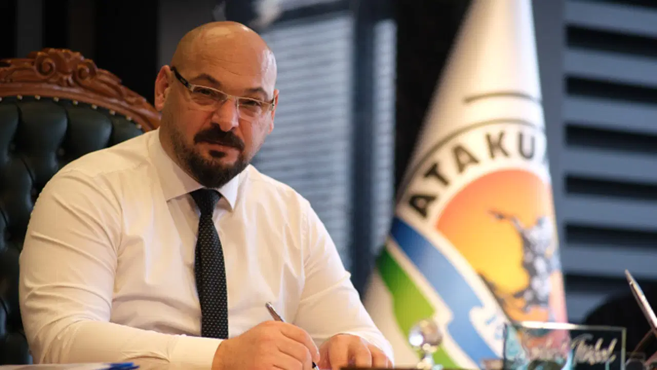 baskan turkelden akp iddiasina yanit donen donsun ben donmezem yolumdan LAil76B4