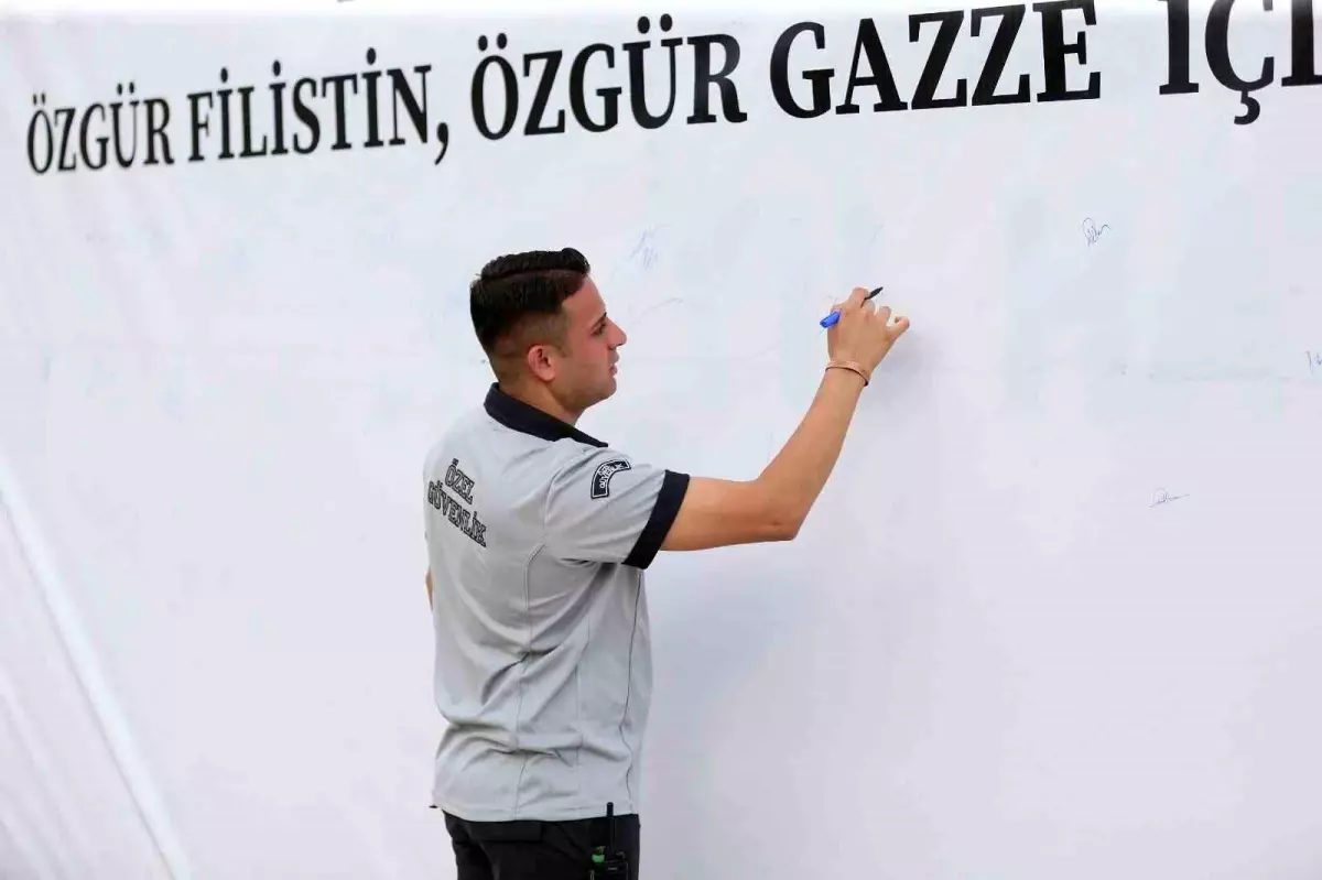 alkude ozgur filistin ozgur gazze icin gonulden gonule imza platformu ilgi gordu f1nUuGw7