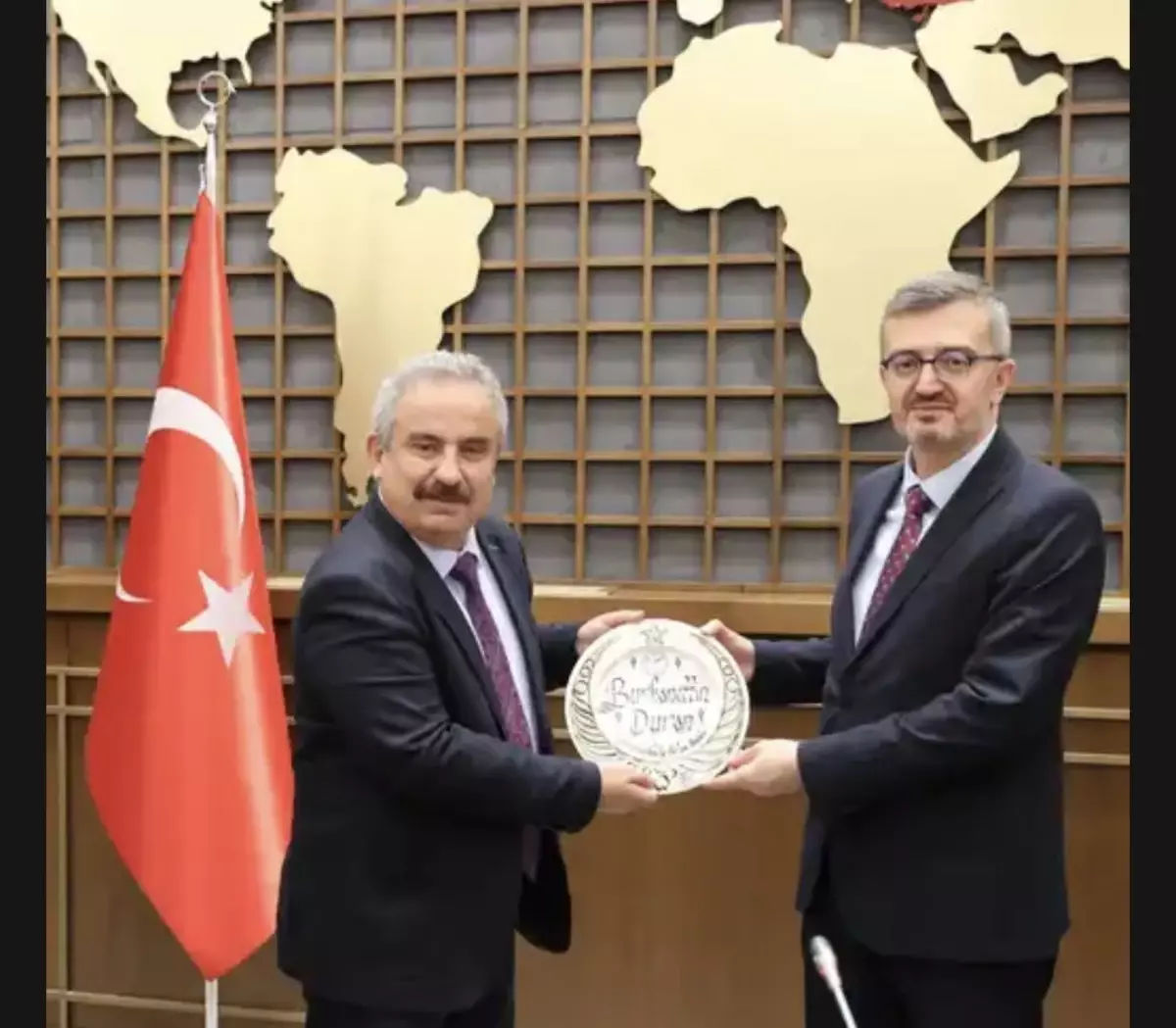 turkiye basin federasyonu iletisim baskani burhanettin durani ziyaret etti eG4BfzcH.jpg