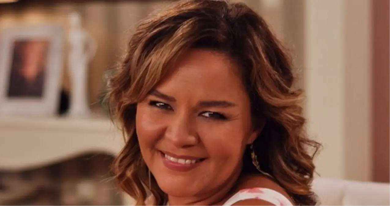 zeyno gunenc kimdir zeyno gunenc kac yasinda nereli kariyeri MOyvg6xO.jpg