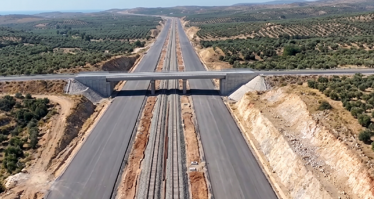 Yeni Otoyol Projesi ile 2.5 Saatlik Yolculuk 18 Dakikaya İnecek